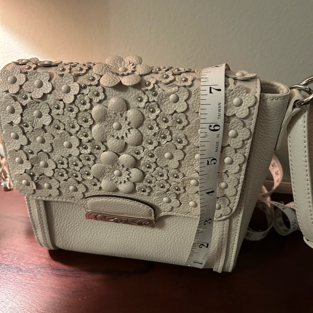 Brighton Cream Floral Crossbody Bag - Picture 9 of 9